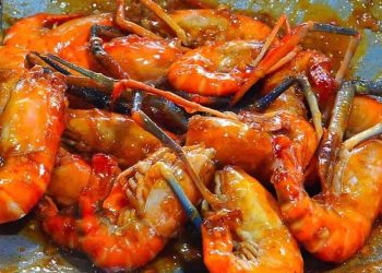 Cách làm tôm càng xanh sốt me siêu ngon