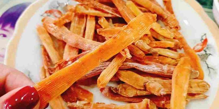 Sá sùng là một loại hải sản nổi tiếng ở Việt Nam 