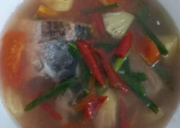 Món canh cá sòng nấu ngót này ăn với cơm nóng sẽ rất ngon