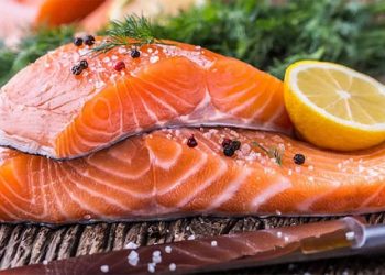 Cá hồi bao nhiêu calo