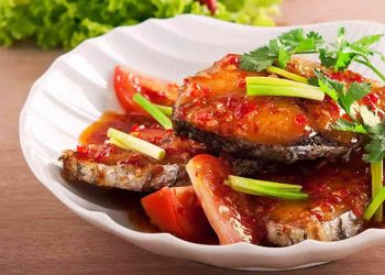 Cách làm cá thu sốt cà chua siêu ngon tại nhà