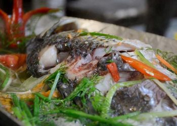 Bánh tráng cuốn cá chẽm